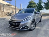 Peugeot 208 1.2 PureTech Signature