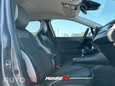 Renault Captur 1.6 Hybrid E-Tech Intens