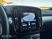 Volvo XC40 1.5 T2 Plus Dark Auto