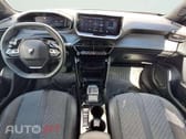 Peugeot 2008 1.2 PureTech Allure EAT8