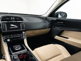 Jaguar XE 2.0 D Prestige Aut.
