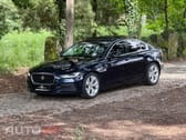 Jaguar XE 2.0 D R-Dynamic S