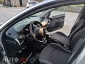 Peugeot 206+ 1.1 Poucos Kms!