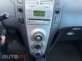 Toyota Yaris 1.0 VVT-i Sol+AC+VSC