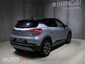 Renault Captur Outro
