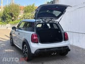 MINI Cooper John Cooper Works Auto Desportiva