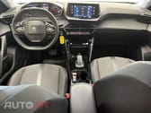 Peugeot 2008 1.2 PureTech Allure EAT8