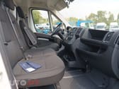 Opel Movano Movano Chassis Cabine Simples 3.5T L4 2.2D 165+ FRIO