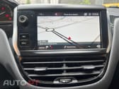 Peugeot 2008 1.2 e-VTi Style