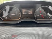 Peugeot 2008 1.2 e-VTi Style