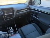 Mitsubishi Outlander 2.4L PHEV 4WD INTENSE