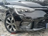 Renault Clio Outro
