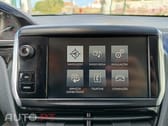 Peugeot 2008 1.2 VTi Active