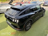 Ford Mustang Mach-E Alargada