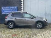 Peugeot 2008 1.2 PureTech Signature