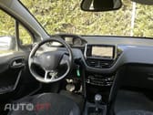 Peugeot 2008 1.2 PureTech Signature EAT6