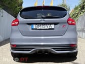 Ford Focus 2.0 EcoBoost ST c/ Pack Pele Desportiva