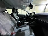 Peugeot 208 1.2 Hybrid Allure e-DCS6