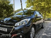 Peugeot 208 PureTech 82 Stop & Start Signature