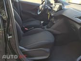 Peugeot 208 1,2 Signature