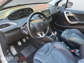 Peugeot 208  1.2 e-THP Féline