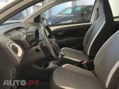 Toyota Aygo X Black&White