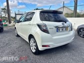 Toyota Yaris 1.5 HSD Square Collec.White
