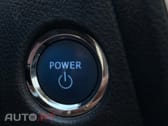 Toyota Auris Outro