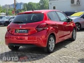 Peugeot 208 1.2 PureTech Signature