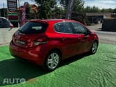 Peugeot 208 PureTech 82 Stop & Start Signature