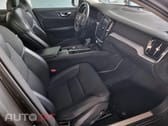 Volvo V60 2.0 T4 Momentum Plus