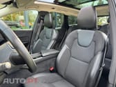 Volvo XC60 2.0 T8 PHEV Momentum Plus AWD