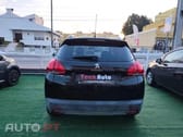 Peugeot 2008 1.2 PureTech Style