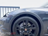 Porsche Taycan 4