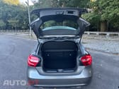 Mercedes-Benz A 180 Urban caixa automática
