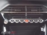 Peugeot 2008 1.2 PureTech Style