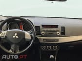 Mitsubishi Lancer 1.5 Invite