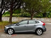 Volvo V40 D2
