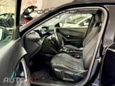 Peugeot E-2008 50 kWh Allure Pack
