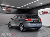 Peugeot 308 1.2 PureTech Allure Faróis Full LED