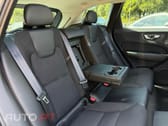 Volvo XC60 2.0 T8 PHEV Momentum Plus AWD