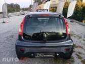 Peugeot 107 1.0 versão Motor Toyota
