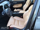 Volvo XC60 2.0 T8 PHEV Momentum Plus AWD