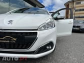 Peugeot 208 1.2 PureTech Signature