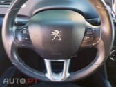 Peugeot 208 1.2 VTi SE Style