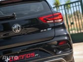 MG ZS Standard Luxury