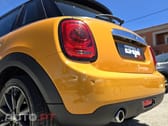 MINI Cooper Cooper D Auto