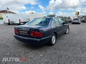 Mercedes-Benz E 220 D Classic