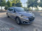 Peugeot 208 1.2 PureTech Signature