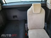 Citroen C4 Picasso Outro